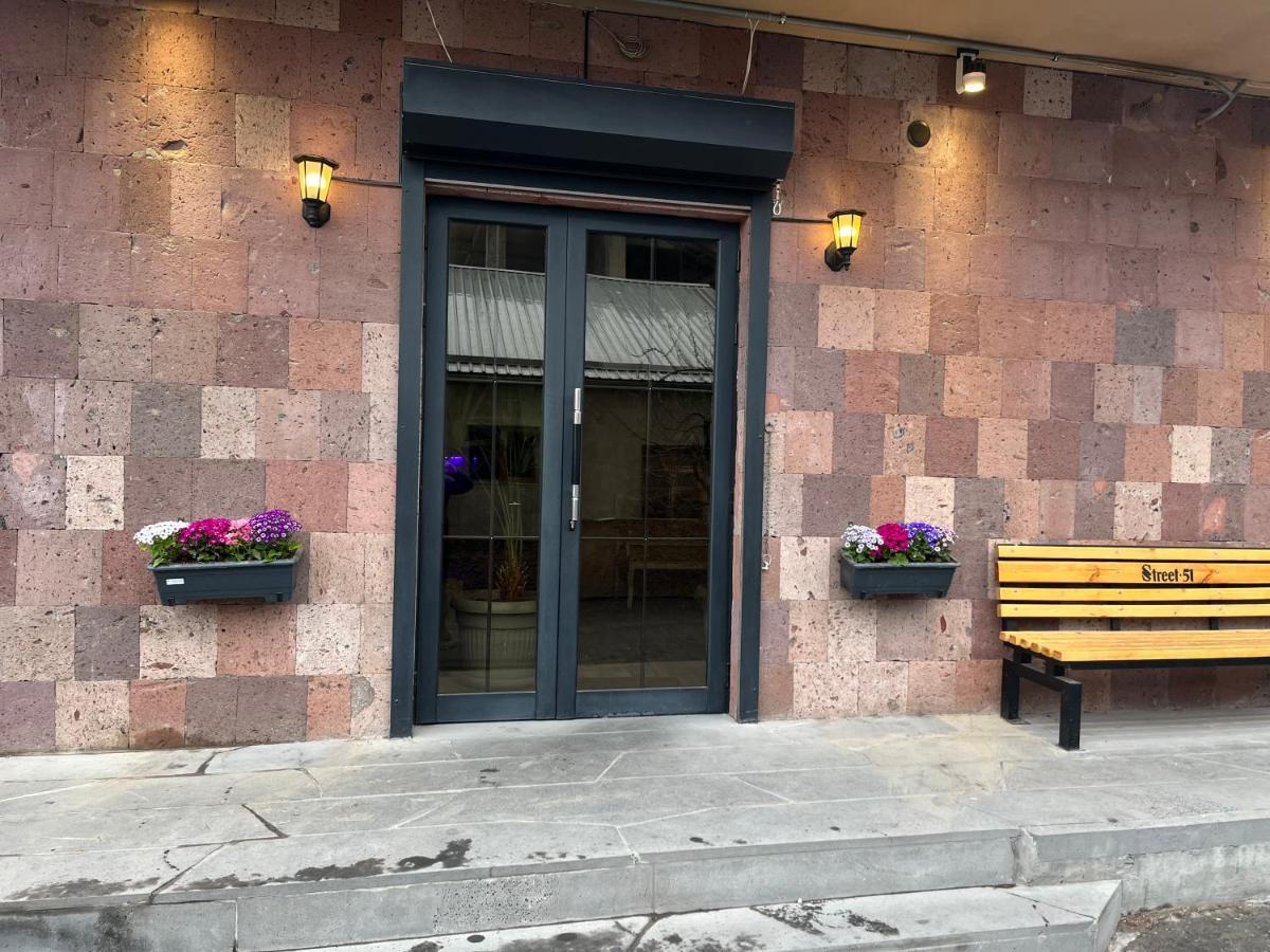 Auberge de jeunesse Street51 à Erévan Extérieur photo