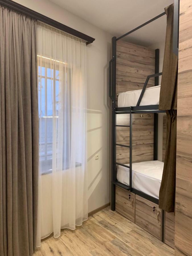 Auberge de jeunesse Street51 à Erévan Extérieur photo